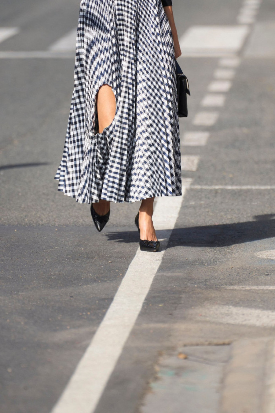 Odvažno izdanje kraljice Leticije: Rupa na kariranoj suknji otkrila i više nego što bismo očekivali od jedne plemkinje (FOTO)