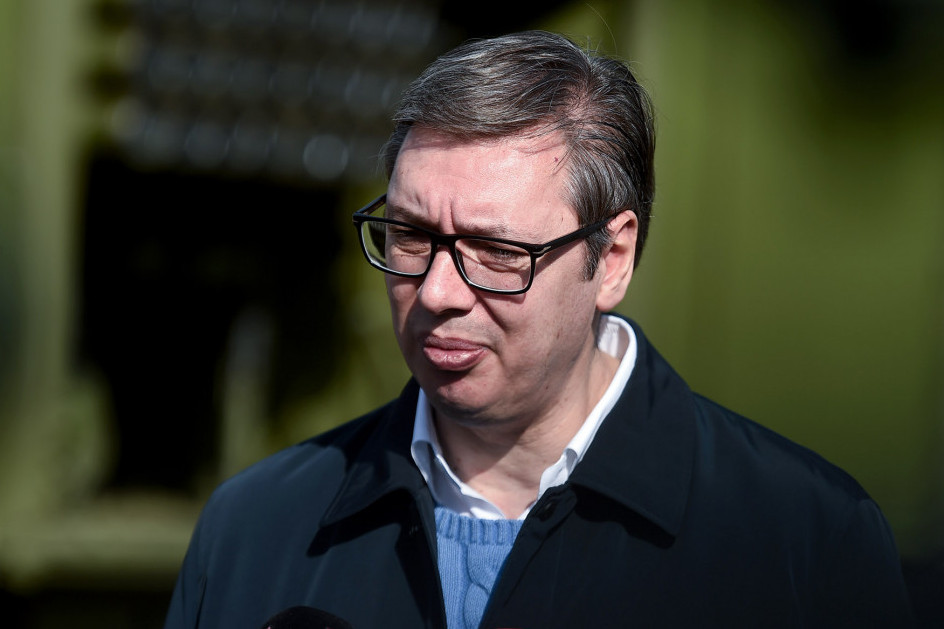 Vučić otkazao sve posete inostranstvu zbog situacije na KiM