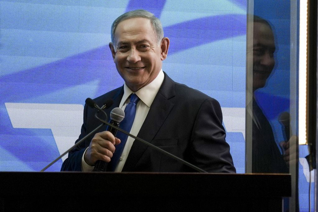 Povratak na vlast krupnim koracima: Netanjahu potpisao koalicioni sporazum sa krajnjom desnicom