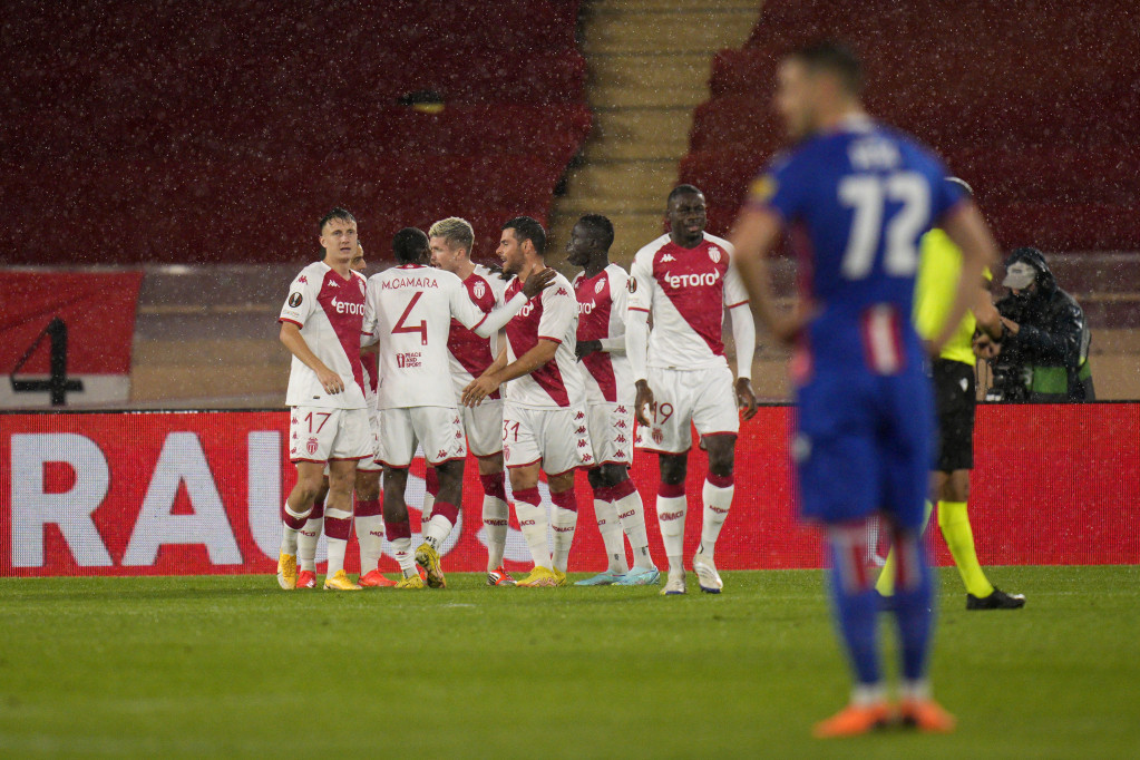 Katastrofa za kraj! Zvezda se bolno, baš bolno oprostila od Evrope! Francusko "prokletstvo" i dalje živi! (VIDEO, FOTO)