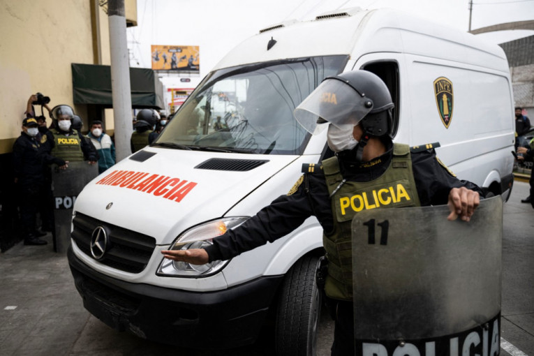 Velika racija peruanske policije: Upadali na privatna imanja i hapsili ilegalne trgovce oružjem