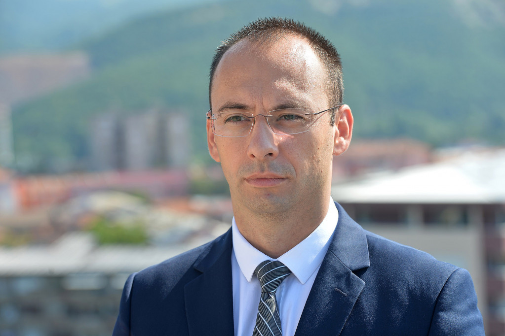 Igor Simić: Opredeljeni smo za mir, ali ovde ključa - Priština gazi osnovna ljudska prava, sve potpisane sporazume