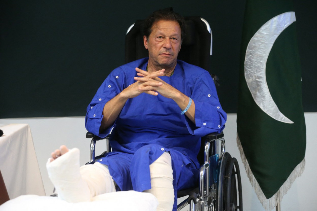 Bivši pakistanski premijer pušten iz bolnice: Oporavlja se nakon što je pogođen sa četiri metka!