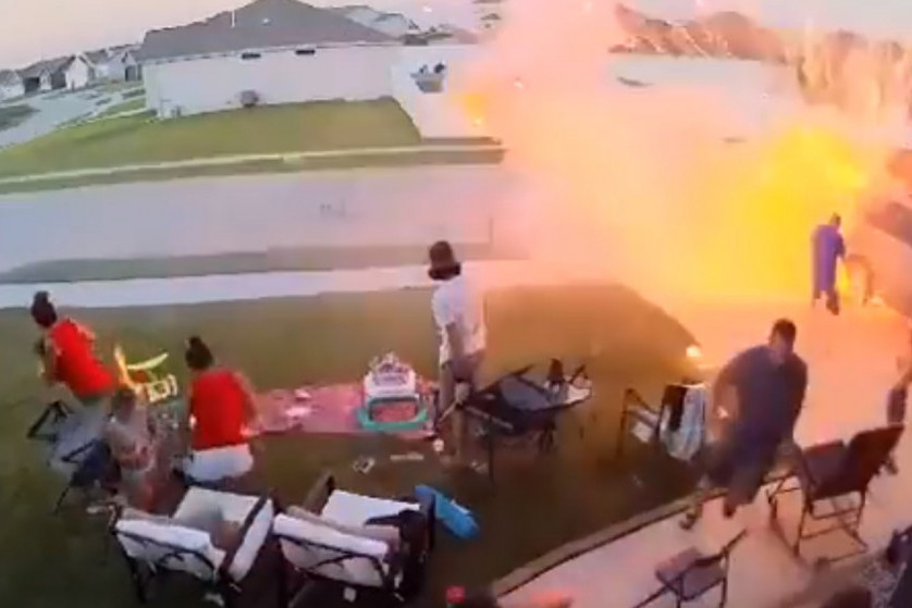 Šta bi moglo poći po zlu, ako tokom piknika probate da upalite vatromet? Pa, sve... (VIDEO)