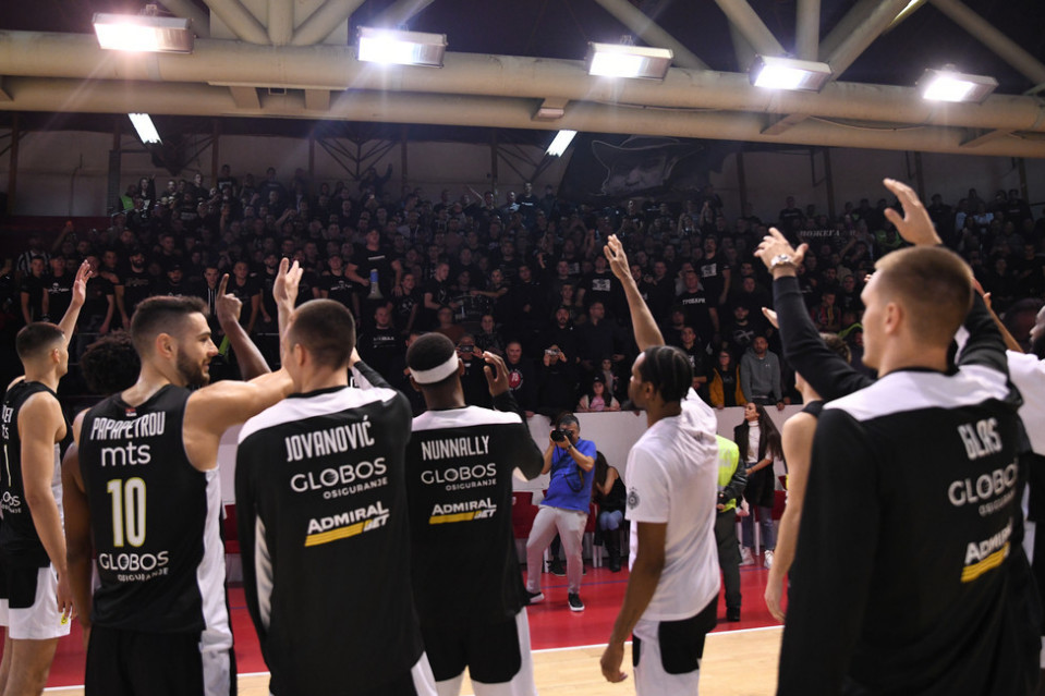 Čačak bodrio Partizan, crno-beli kao da su igrali kod kuće: Predsednik se oglasio i zahvalio na atmosferi