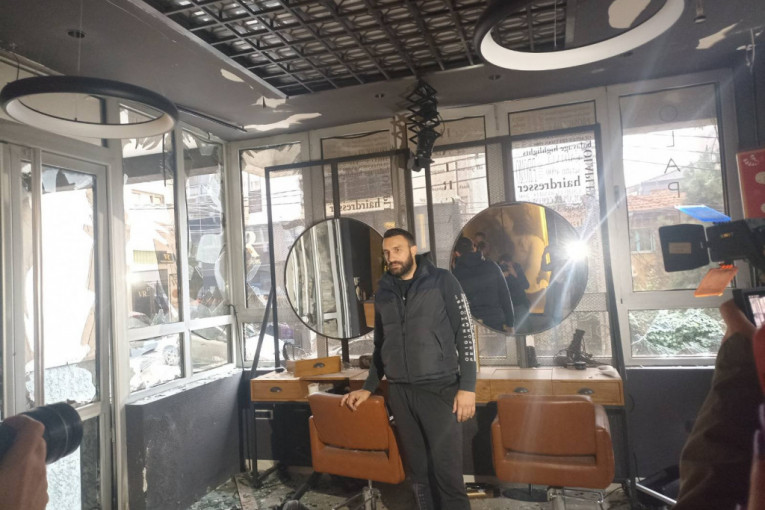 Vlasnik salona u Beogradu na koji je bačena bomba za 24sedam: Izvršen je topovski udar, sve je uništeno (VIDEO)