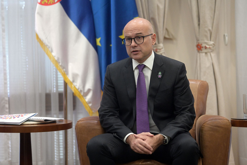 Ministar Vučević čestitao vojnicima praznik: Dan kada je nepobediva srpska vojska ispunila vekovni san