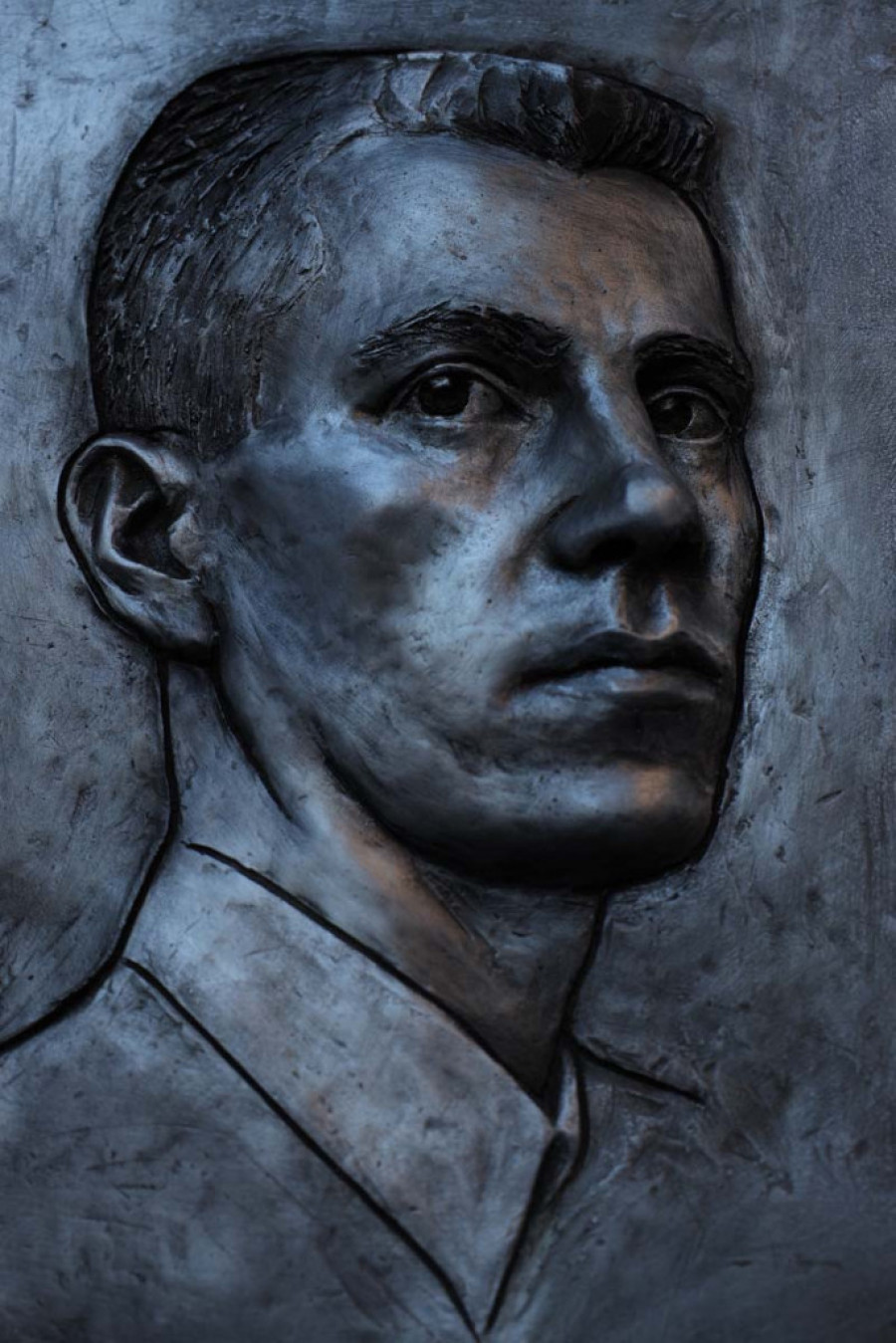 "Retko kad smo ga viđali, ali kad jesmo, uvek je sa sobom nosio gitaru": Komšija iz Bloka 23 otkriva kakav je bio Milan Mladenović (FOTO)