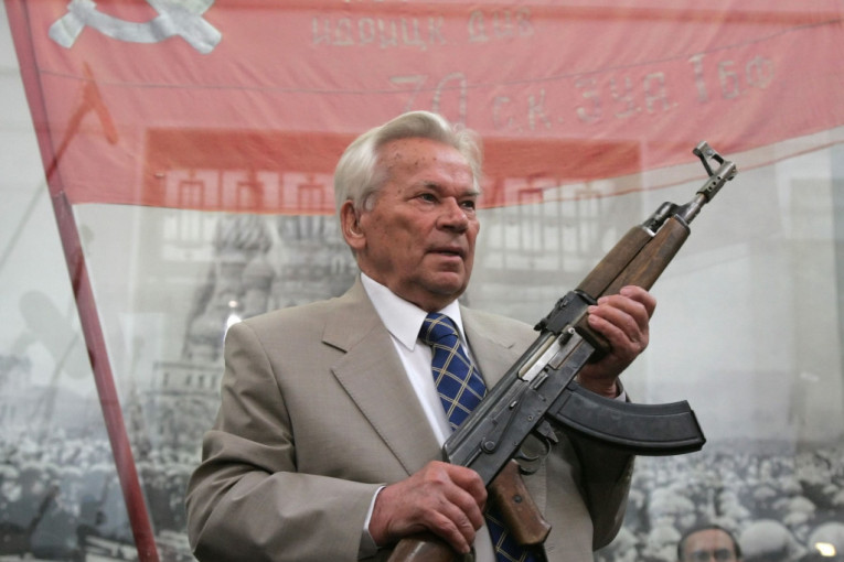 Mihail Kalašnjikov: Tvorac najpoznatijeg oružja na svetu (FOTO)