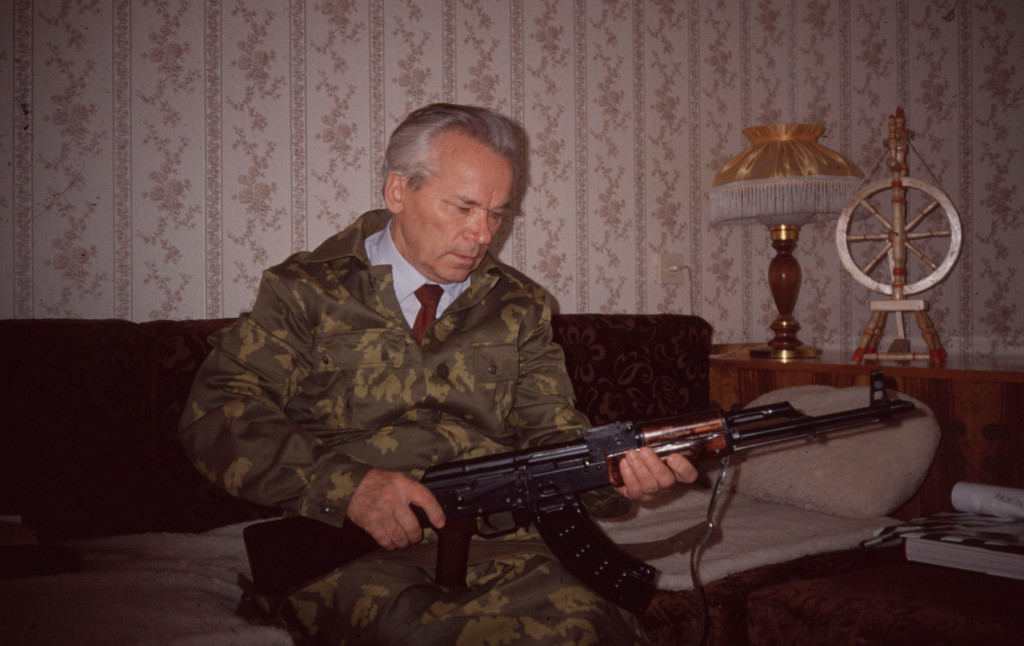 Mihail Kalašnjikov: Tvorac najpoznatijeg oružja na svetu (FOTO)