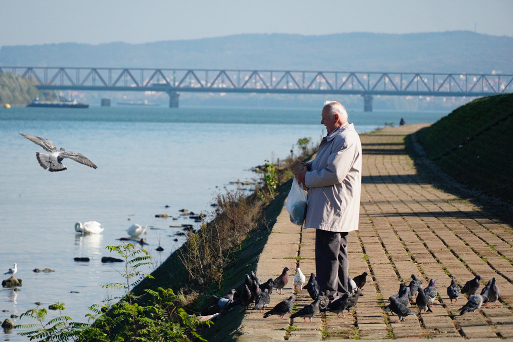 Jutro sveže, tokom dana sunčano i toplije: Do 18 stepeni,  uveče preokret!