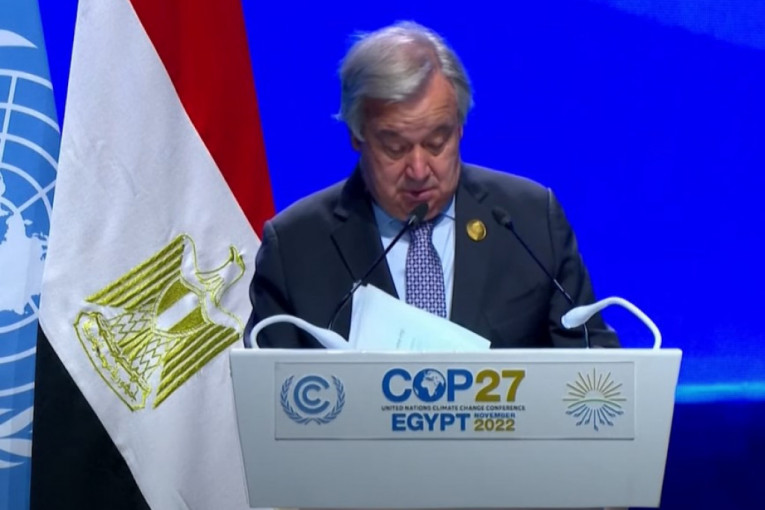 Gutereš se zbunio na samitu o klimi, pa počeo da čita pogrešan govor (VIDEO)