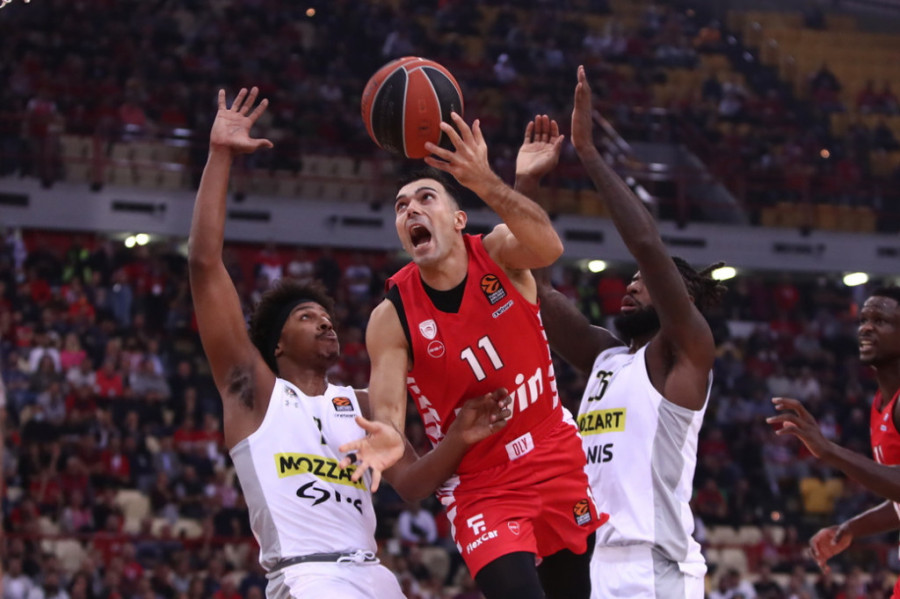 Partizanov debakl koji ne boli! Olimpijakos surovo kaznio desetkovani Valjak!