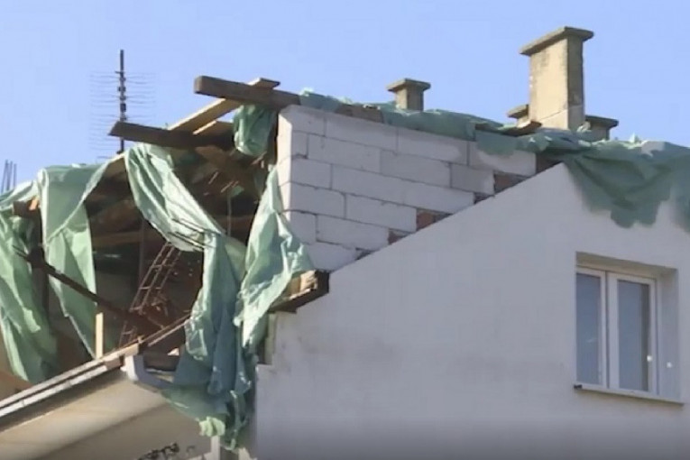 Muke stanara na Čukarici: Počeo da pravi dupleks, pa ostavio komšije bez krova! "Ima i kujna da mi padne"