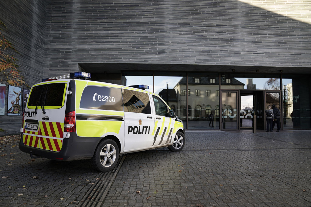 Novi pokušaj uništavanja umetničkog dela: Hteli da se zalepe za Munkov "Krik" (FOTO/VIDEO)