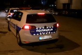 Dvojica u BiH kroz prozor automobila mahala automatskom puškom: Policija odmah reagovala!