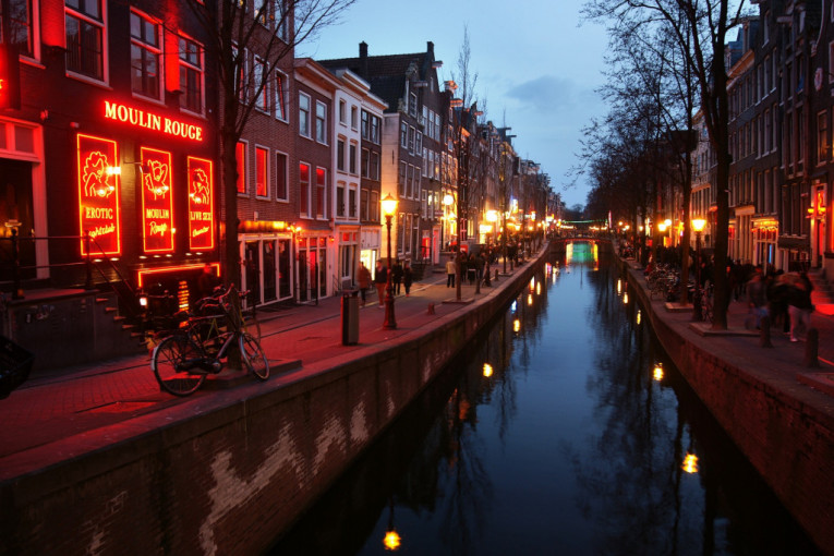 24sedam u Amsterdamu: Kanali, muzeji, pivo, hrana... Jedna stvar je strogo zabranjena, a ako je prekršite - ode telefon! (FOTO)