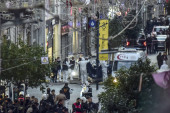 Novi detalji eksplozije u Istanbulu: Odjeknula nedaleko od ruskog konzulata, tela poginulih leže na ulicama (UZNEMIRUJUĆI SNIMAK)