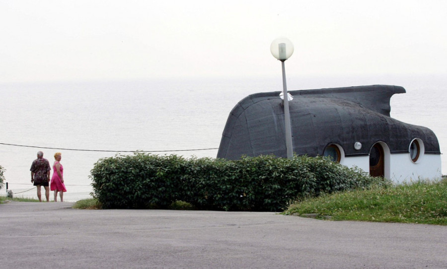 Ovo malo selo naopako okrenutih kuća od čamaca moglo bi biti vaša sledeća neobična destinacija