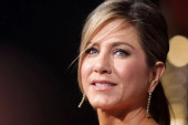 "Stara garda Holivuda": Dženifer Aniston napravila prazničnu žurku za pamćenje, od liste gostiju će vam se zavrteti u glavi