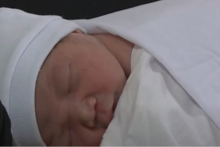 24SEDAM ČAČAK U čačanskoj bolnici rođeno sedam beba, pet manje od ovogodišnjeg rekorda