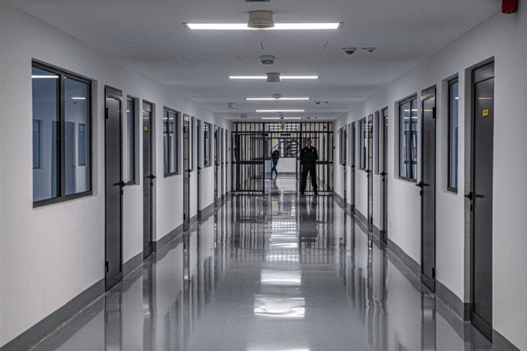 Ne biraju posao, samo da se radi! Većina bivših zatvorenika želi nekakvo zaposlenje nakon zatvora, ali oko polovine njih ga ne dobije!