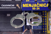 Policija uhapsila razbojnika u Kaluđerici: Upao u menjačnicu, uz pretnju nožem od radnice uzeo oko 1.600.000 dinara