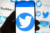 Čelnici Tvitera odlučili: Uklanjaju sve naloge preko kojih se promovišu druge društvene platforme