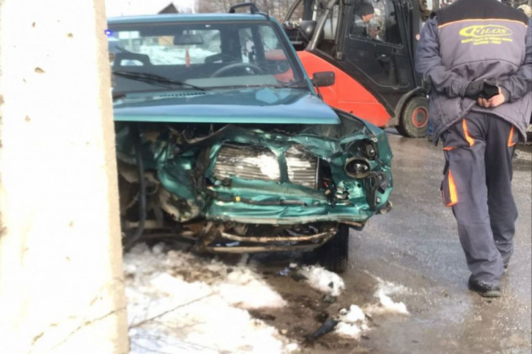 Sudar dva automobila u klisuri Lima, tri osobe povređene: Saobraćajna nezgoda u Velikoj Župi kod Prijepolja!