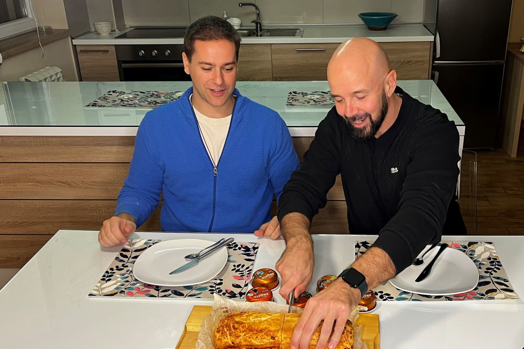 Luka Raco i Sloba Stefanović zamenili uloge u kuhinji: Pogledajte kako je to izgledalo (VIDEO)