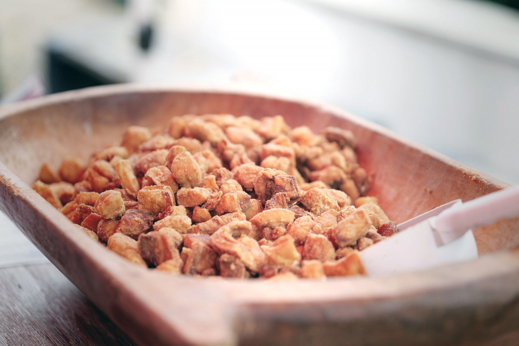 Kako su čvarci od sirotinjske hrane postali srpski delikates?! Proizvođač Milan objasnio zašto su skuplji od mesa