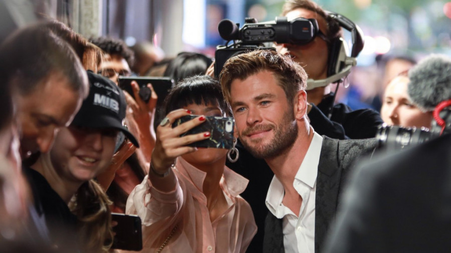 Kris Hemsvort besan jer su ga proglasili bolesnim: Iskoristili su moju ranjivost, pričali da napuštam sve