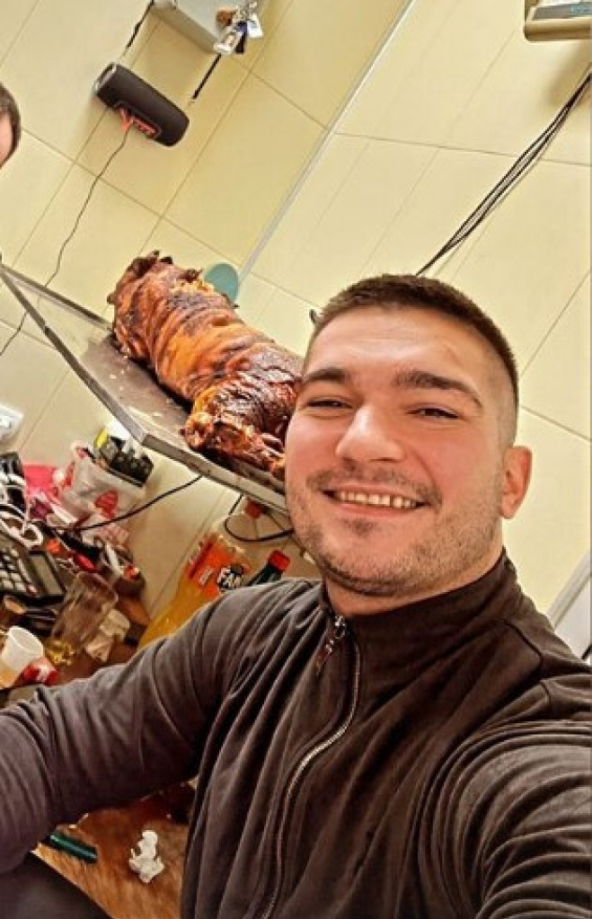 Šijan i Bojana ovako slave Aranđelovdan u vili u Surčinu: Snajka Goce Božinovske prava domaćica!