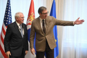 Srbija ostaje iskreno posvećena dijalogu: Vučić se sastao sa Hilom povodom krize na KiM
