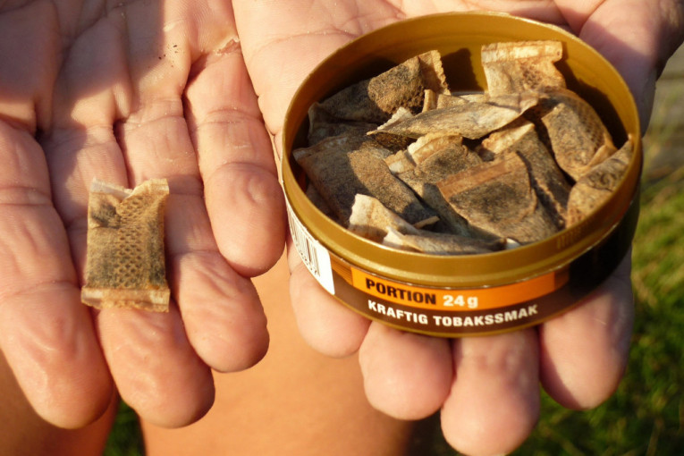 "Udahnu to na usta, poletni su, a onda... Užas!": Opasan trend među mladima na TikToku - izaziva zavisnost, moguća i smrt