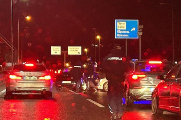 Ogromne gužve na Gazeli i Mostu na Adi: Policija proverava automobile i vozače, akcija "Vihor 2" i dalje je u toku (FOTO)