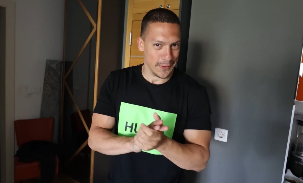 Baka Prase postao ujak: Evo kako izgleda jutjuberova sestra kojoj je kupio stan od 500 hiljada evra! (FOTO)