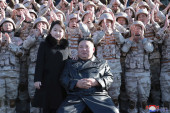 Kimovo "dragoceno" dete: Lider Severne Koreje sa ćerkom ponovo u javnosti (FOTO)