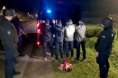Kubanac uhapšen na Preševu: Krijumčario ljude, u kombiju 20 migranata!
