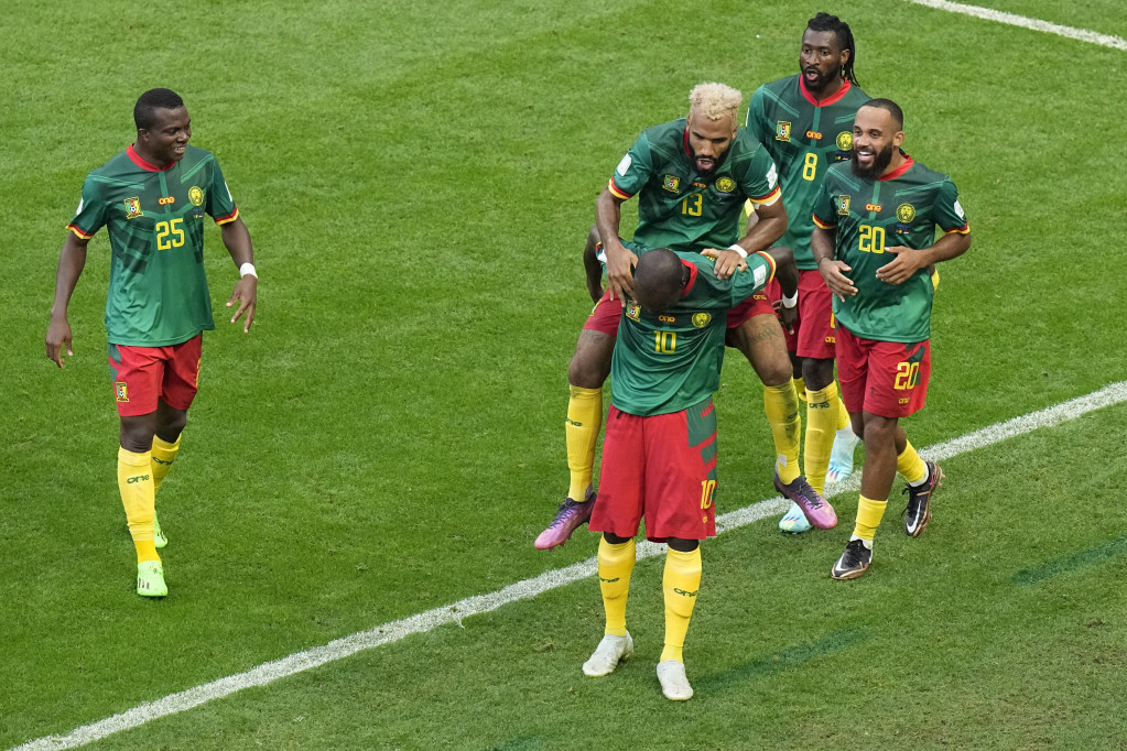 Da li je Srbija oštećena u duelu sa Kamerunom? Drugi gol postignut iz veoma sporne situacije, treći nas je šokirao (VIDEO)