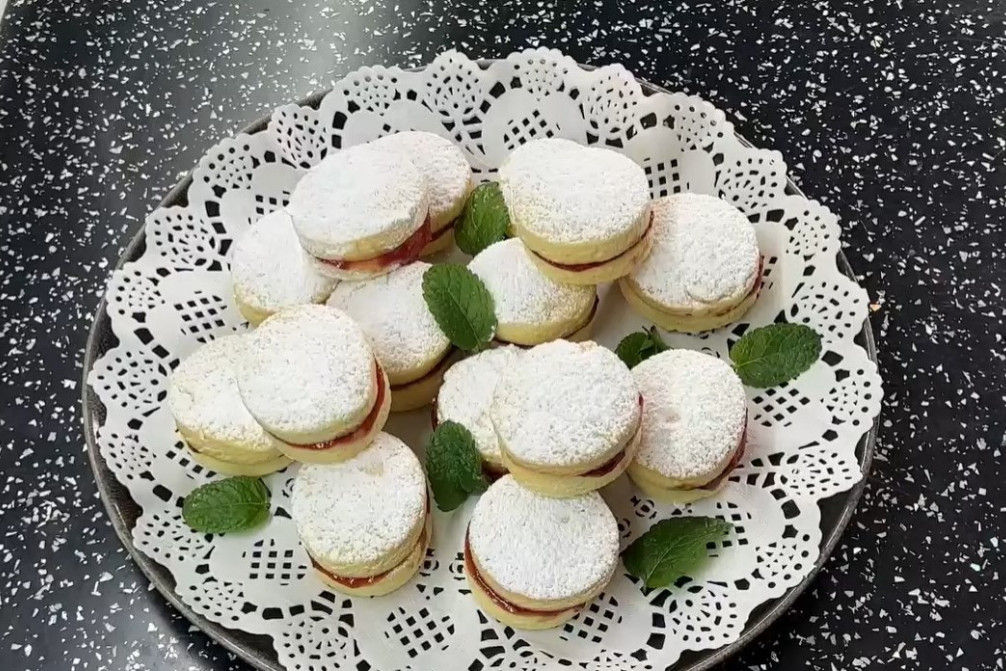 Recept dana: Sočni kolač od šargarepe i banane koji je savršen uz kafu, čaj ili čašu mleka