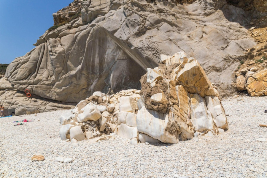 Na ostrvu poznatom po stogodišnjacima sačuvane su antipiratske kuće, od kojih je mnoge teško uočiti, baš kao nekada