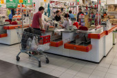 Udar na džep u Crnoj Gori: Potrošačka korpa za 200 evra skuplja nego prošle godine