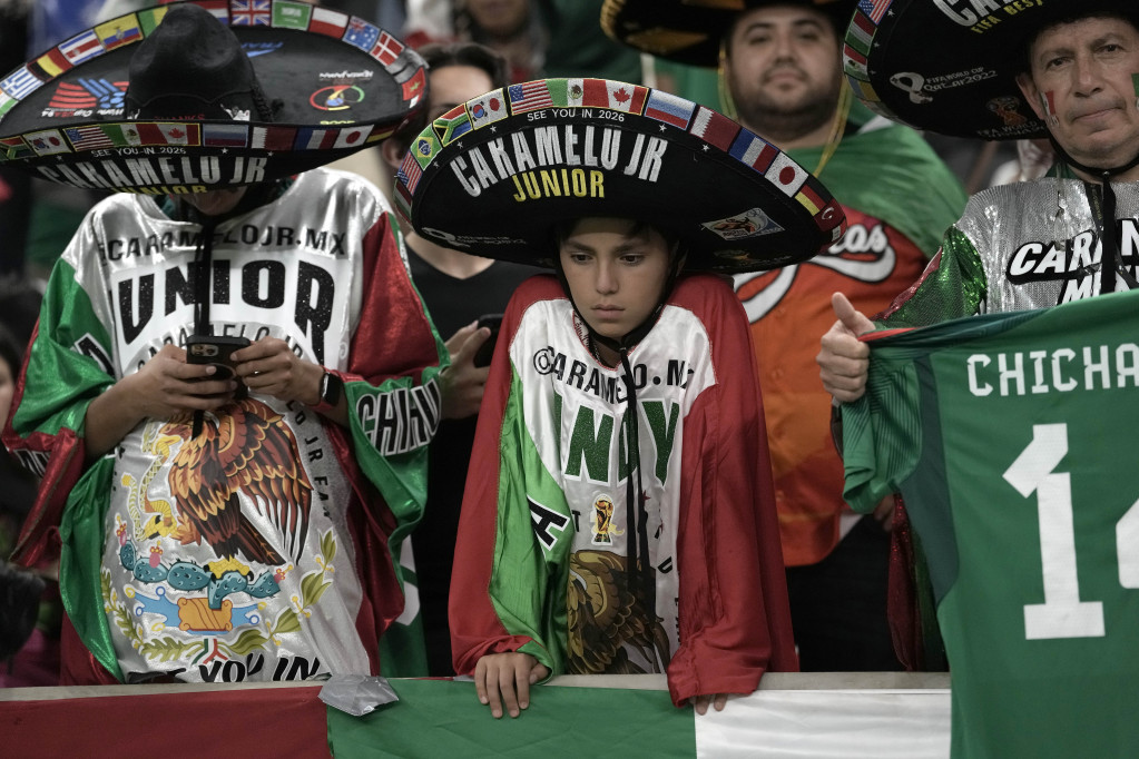Najbolje fotografije 11. dana Mundijala: Meksički navijači su hit, ali ipak moraju kući! (GALERIJA)