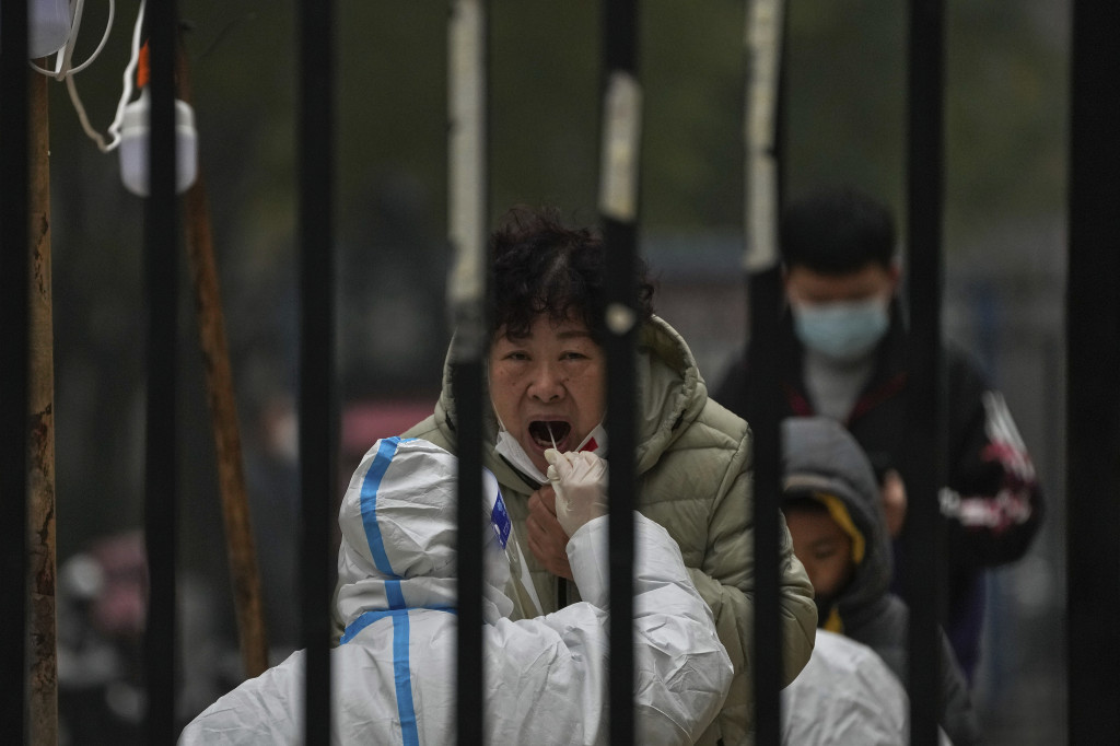 Još dva smrtna slučaja od korone u Kini