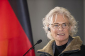 Kristin Lambreht dala ostavku: Odlazak nevoljene nemačke ministarke odbrane