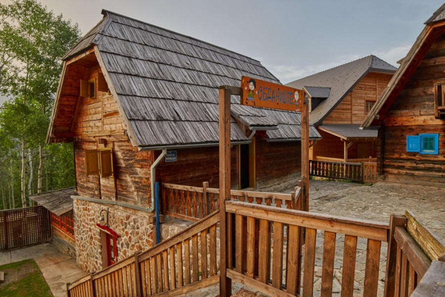 Trijumf života nad smrću: Na Mećavniku otvoren festival Kustendorf klasik