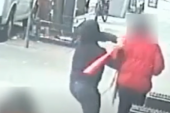 Udario čoveka bejzbol palicom u glavu iz čista mira: Policija objavila uznemirujući snimak (VIDEO)