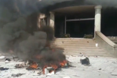 Sirijski demonstranti upali u kabinet guvernera i zapalili ga: Veliki nemiri u Svejdi (VIDEO)