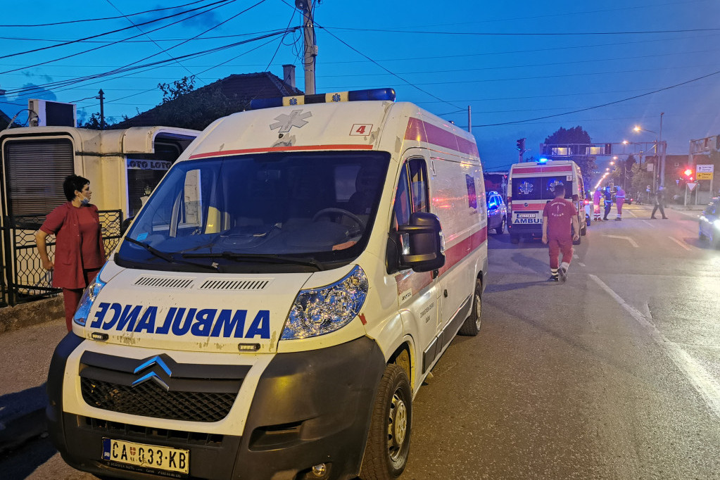 Stravičan sudar kod Aranđelovca: Na terenu dve Hitne pomoći, nekoliko osoba povređeno! (FOTO)